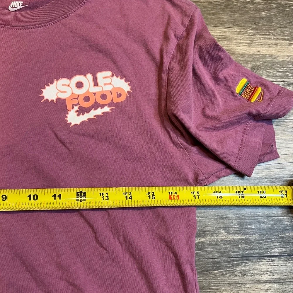 Nike Sole Food Graphic Tee Burger Box Pink‎ Streetwear T-Shirt Size Small